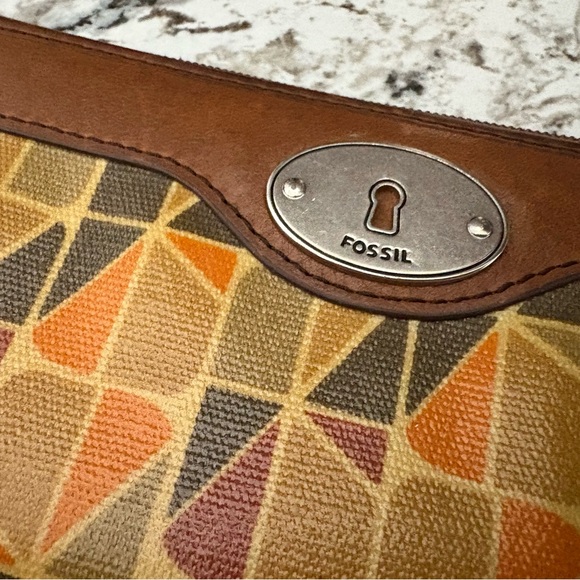 Fossil Tri-Color Geometric Wallet - Picture 2 of 10